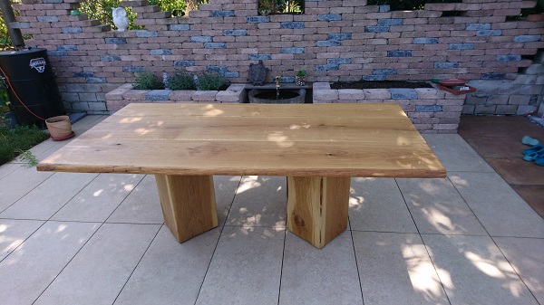 Kundenprojekt: Eichentisch mit Holzblöcken aus Eiche als Untergestell!